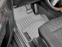 Коврики Weathertech Grey для Mercedes-Benz G-Class (W463)(with cup folders on floor of 2 row) 2012-2018 - Фото 2