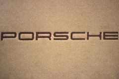 Двошарові килимки Sotra Premium Beige для Porsche Panamera (mkI)(не гібрид)(без сіток у нішах)(багажник) 2009-2016 - Фото 2