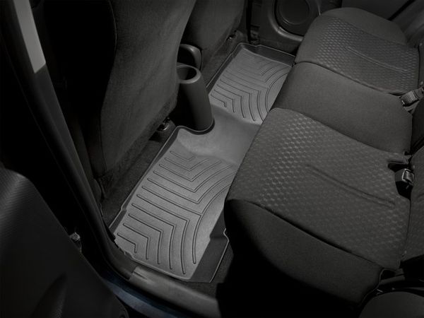 Коврики WeatherTech Black для Toyota Yaris (mkII)(hatch); Scion xD (mkI)(with heating vens under front seats) 2005-2014 (USA) - Фото 3