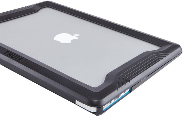 Чохол-бампер Thule Vectros для MacBook Air 11